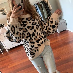 VICI • Cheetah Sweater • Small